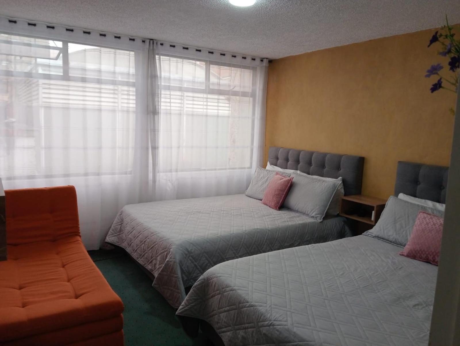 Innovar Casa Hostal Bogotá Exteriör bild