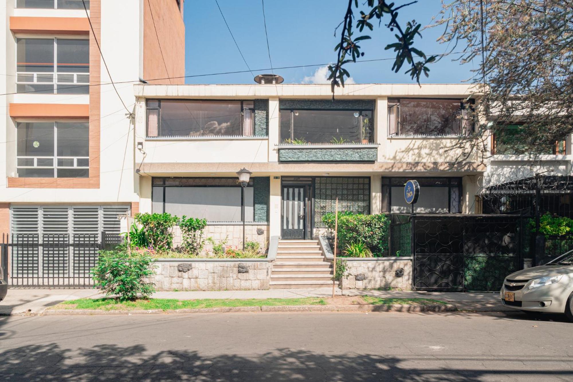 Innovar Casa Hostal Bogotá Exteriör bild